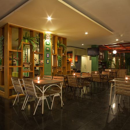 Spazzio Bali Hotel Kuta Lombok Exterior foto