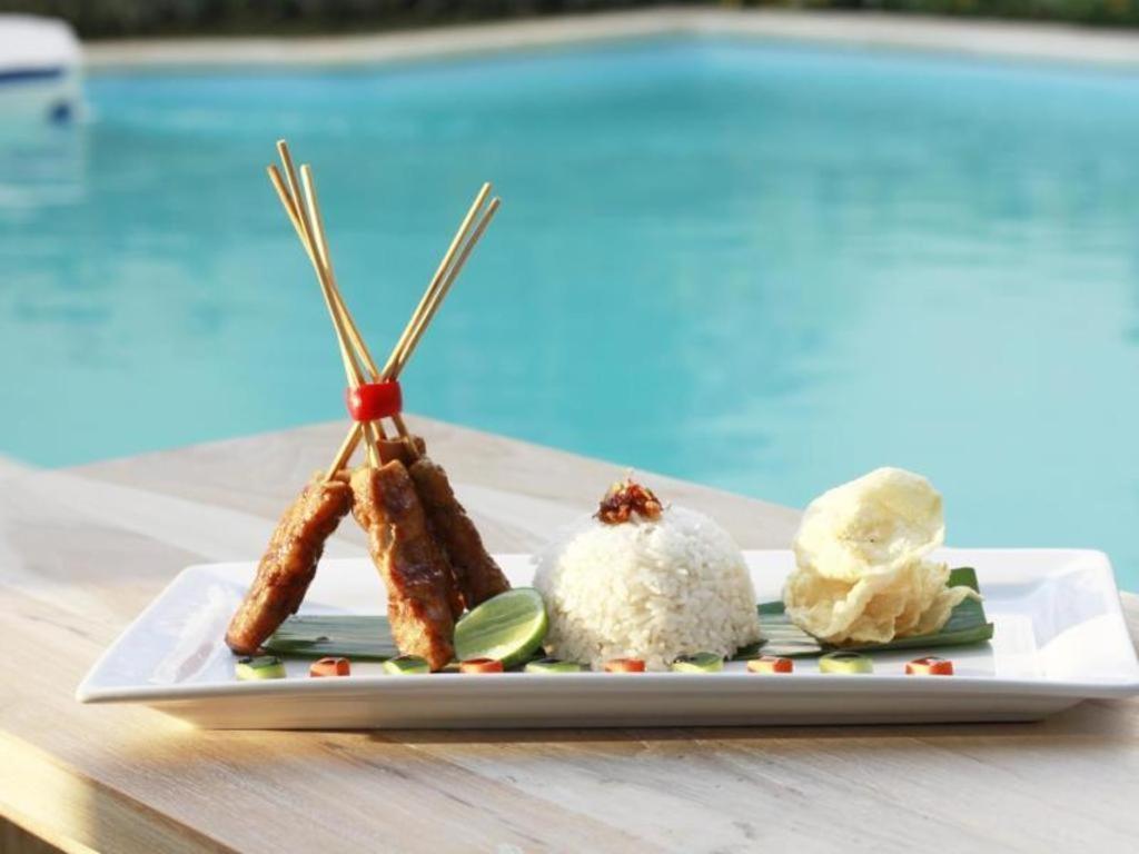 Spazzio Bali Hotel Kuta Lombok Exterior foto