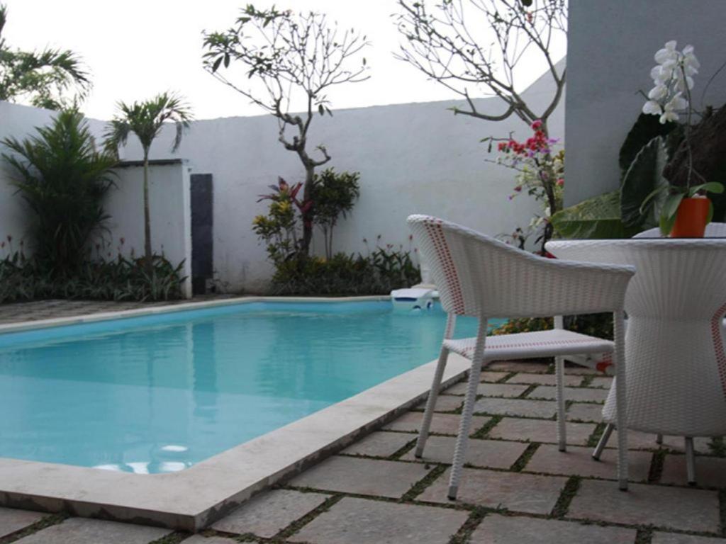 Spazzio Bali Hotel Kuta Lombok Exterior foto