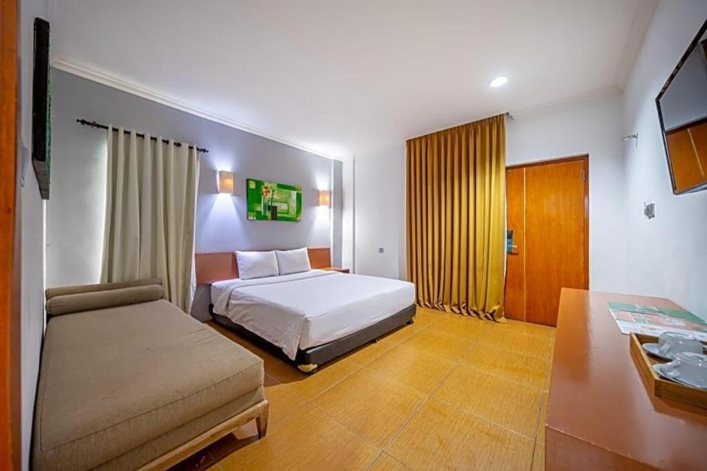 Spazzio Bali Hotel Kuta Lombok Exterior foto